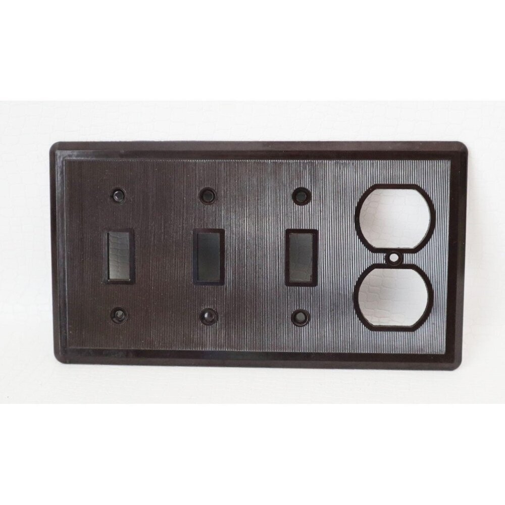 Vintage Bakelite 3 Toggle Switch And Socket Plate Outlet